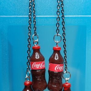 Roikkuvat pullokorvakorut